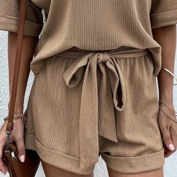 Khaki Casual comfy Batwing Sleeve Tee & Knot Front Shorts - Picture 5 of 8